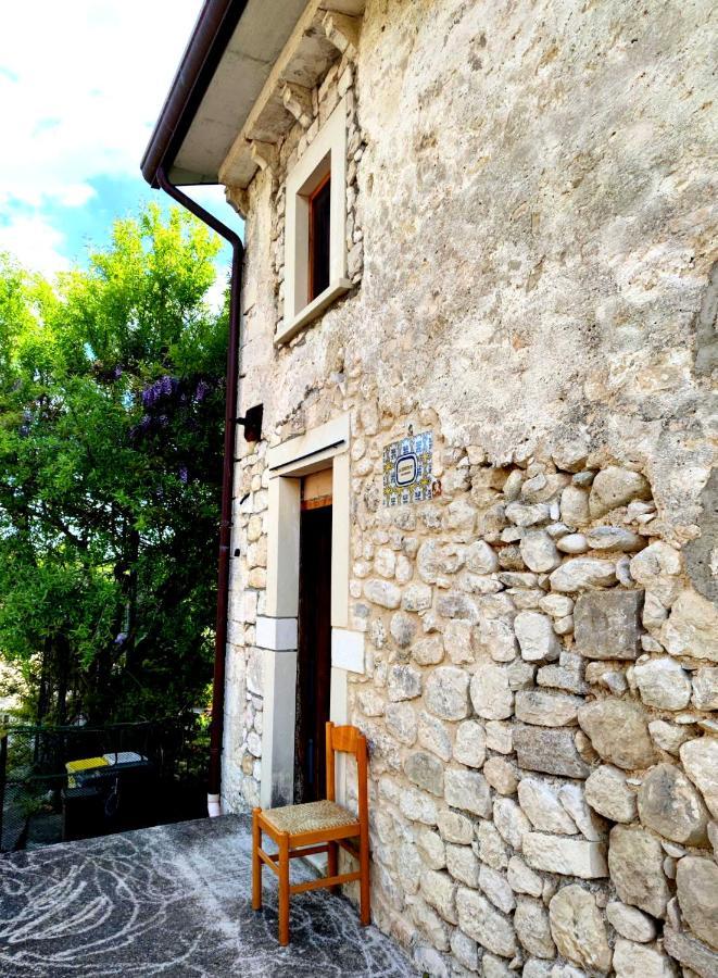 בית הארחה Palombaro 	Ai Limiti • 67 • StoneHouse מראה חיצוני תמונה