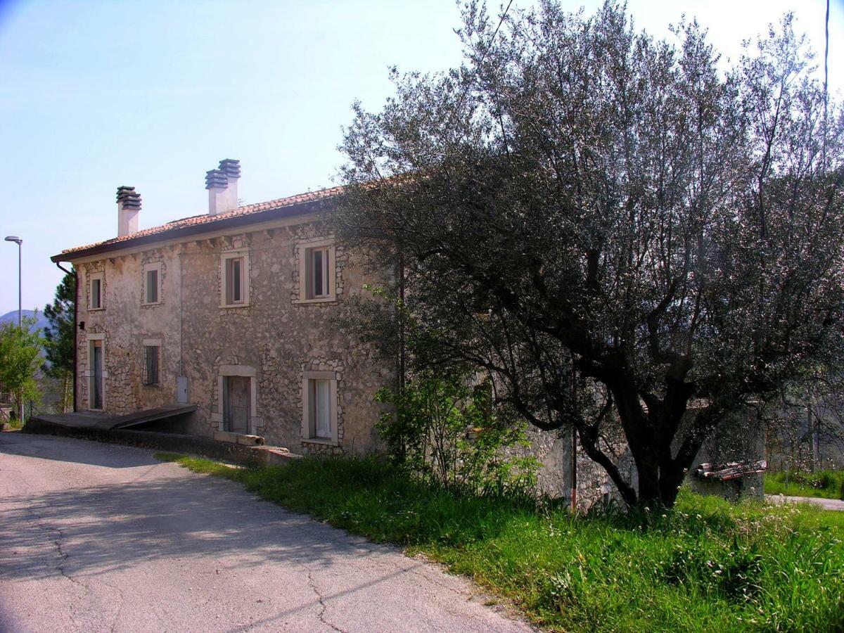 בית הארחה Palombaro 	Ai Limiti • 67 • StoneHouse מראה חיצוני תמונה