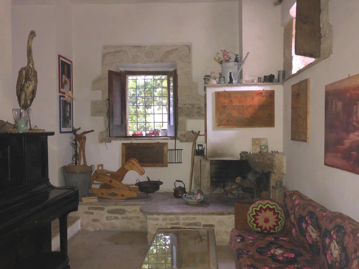 בית הארחה Palombaro 	Ai Limiti • 67 • StoneHouse מראה חיצוני תמונה